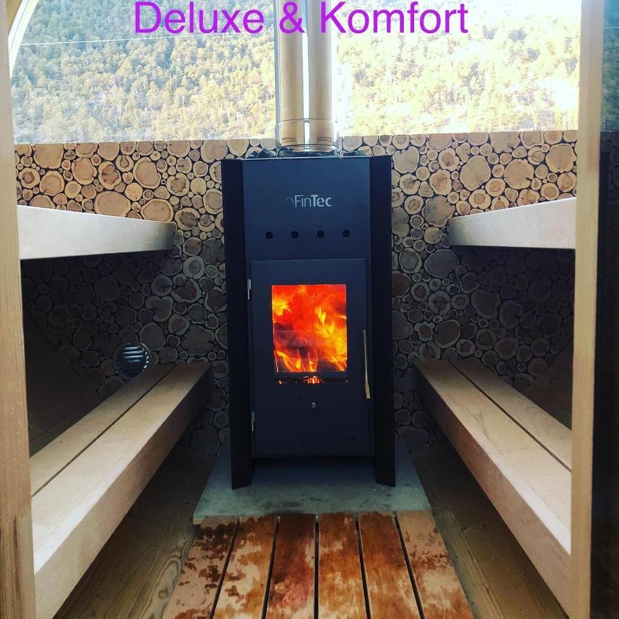 אימסט Deluxefort Fuer 10 Gaeste Mit Eigenem Whirlpool Und Fasssauna מראה חיצוני תמונה