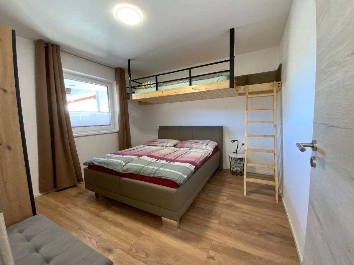 אימסט Deluxefort Fuer 10 Gaeste Mit Eigenem Whirlpool Und Fasssauna מראה חיצוני תמונה
