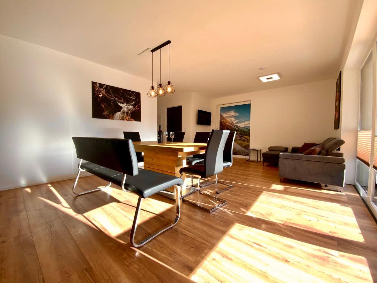 אימסט Deluxefort Fuer 10 Gaeste Mit Eigenem Whirlpool Und Fasssauna מראה חיצוני תמונה