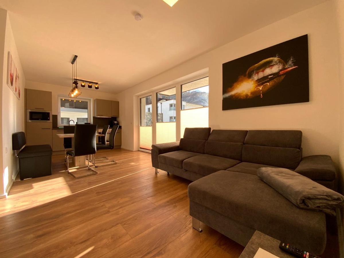 אימסט Deluxefort Fuer 10 Gaeste Mit Eigenem Whirlpool Und Fasssauna מראה חיצוני תמונה