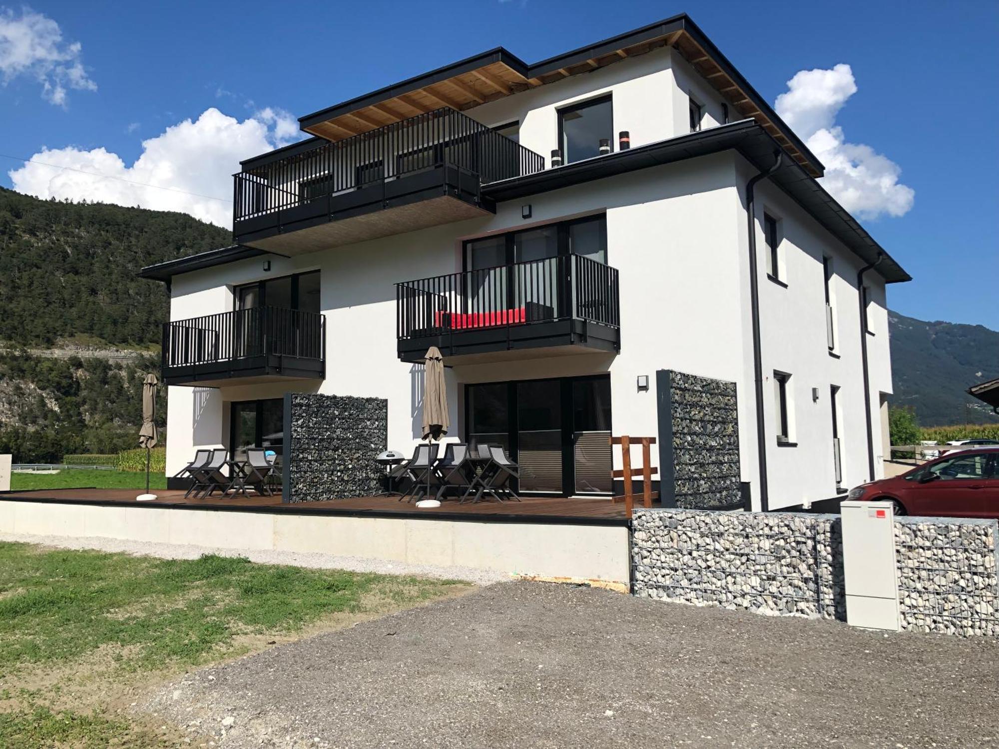 אימסט Deluxefort Fuer 10 Gaeste Mit Eigenem Whirlpool Und Fasssauna מראה חיצוני תמונה